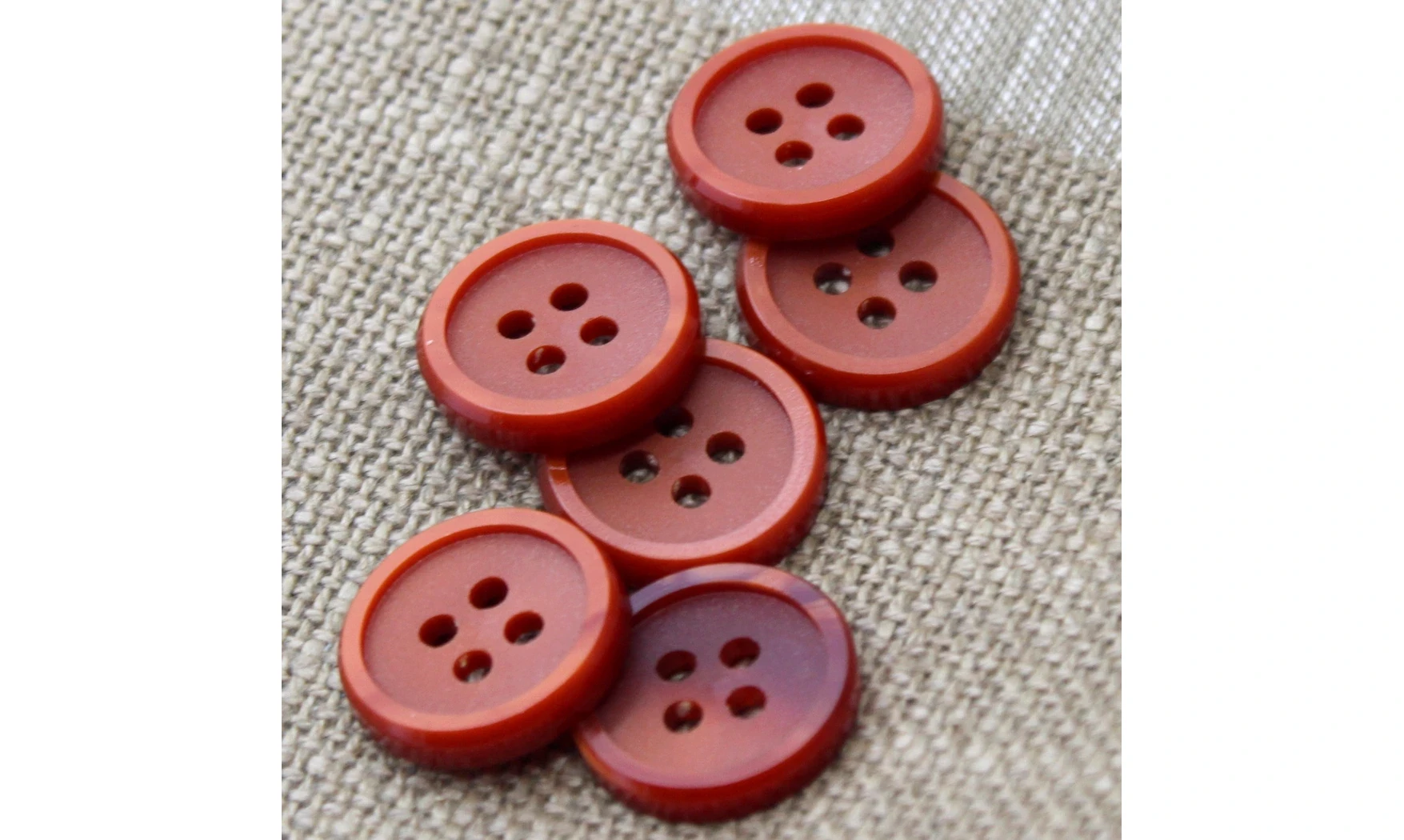 6 Boutons / 23MM / Rouge