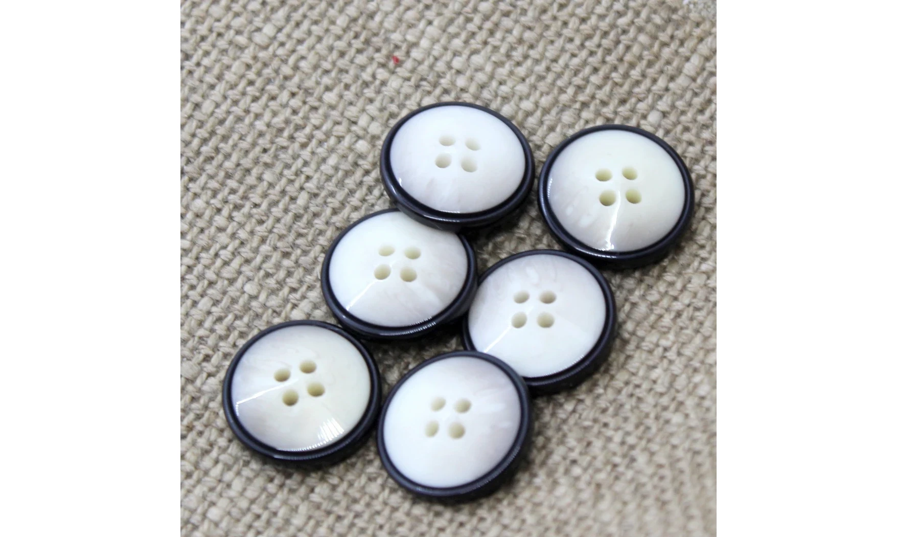 6 Boutons / 17MM / marron et beige