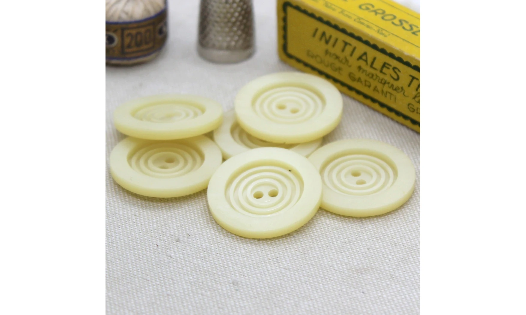6 Boutons / 27MM / Beige "Cercles"