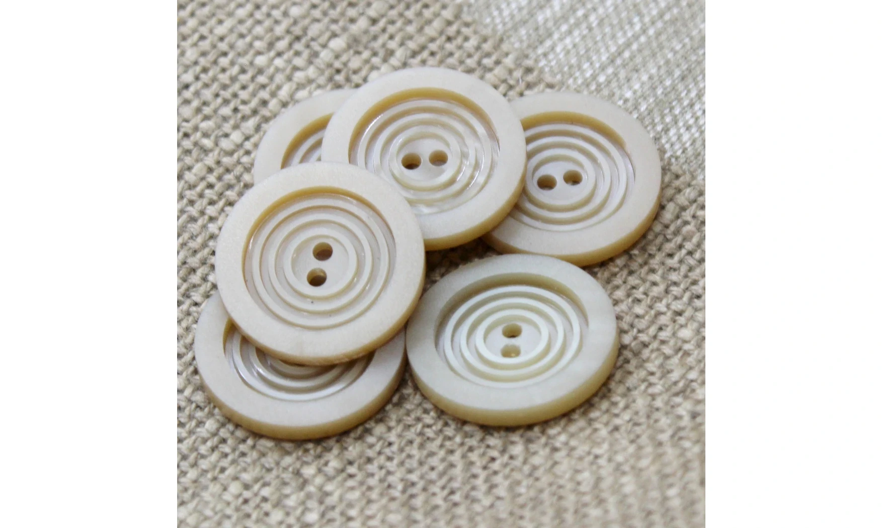 6 Boutons / 22MM / Brun sable "Cercles"