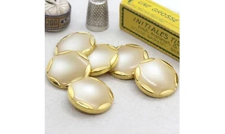 6 Boutons / 28MM / Ivoire et doré
