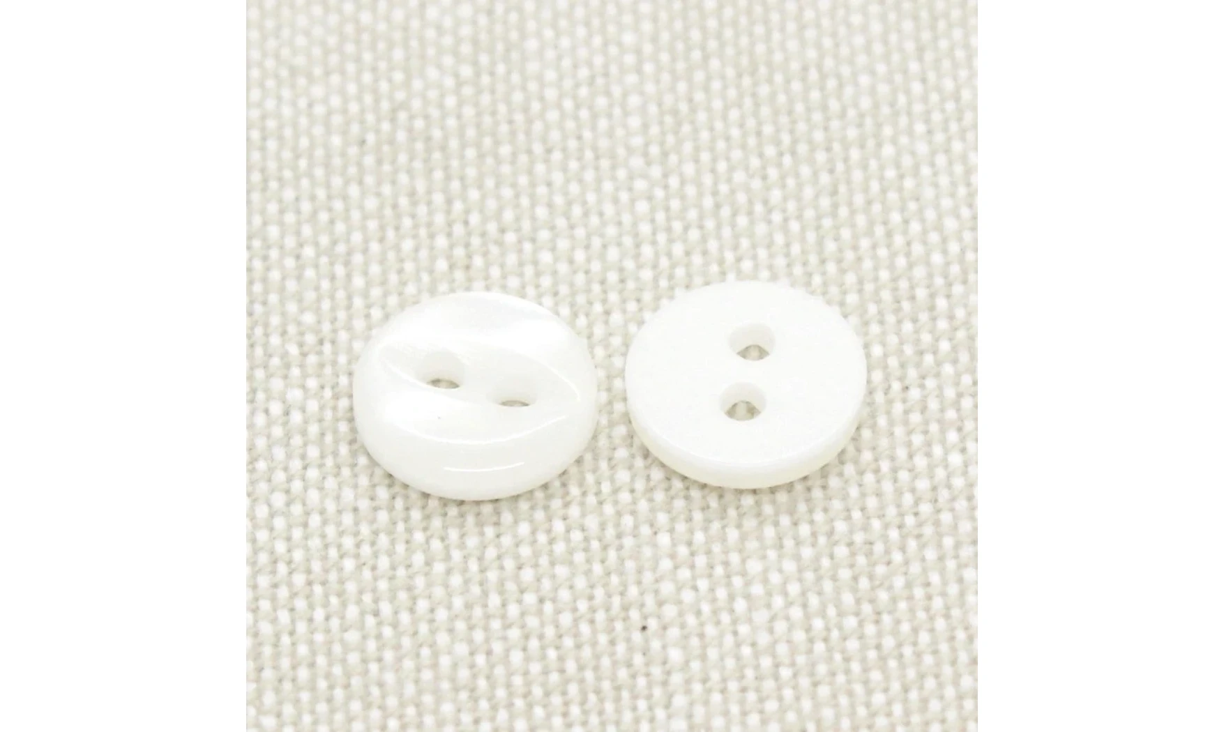 6 boutons / 10MM / Blanc