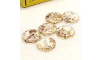 6 boutons / 23MM / Brun