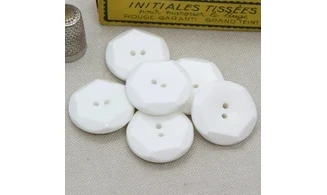 6 Boutons / 27MM / Blanc "Facettes"