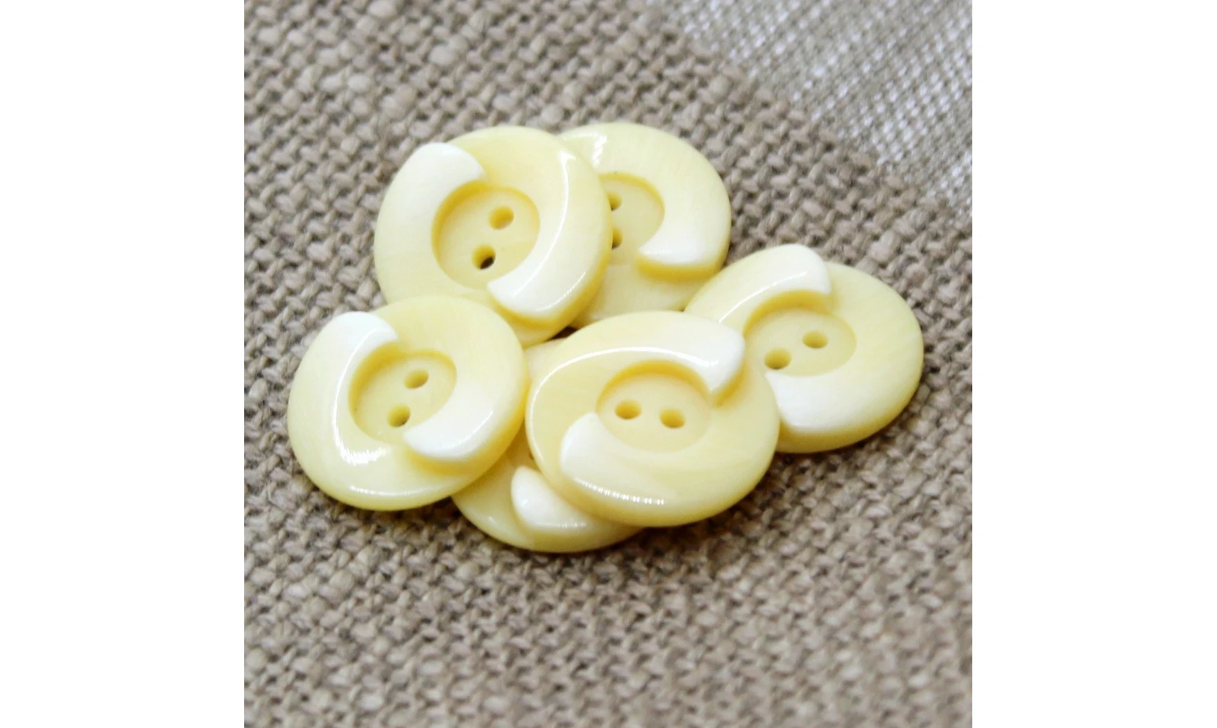 6 Boutons / 18MM / Jaune