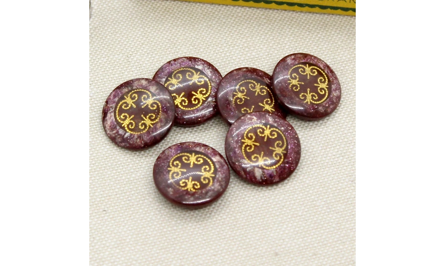 6 Boutons / 18MM / Arabesques dorées