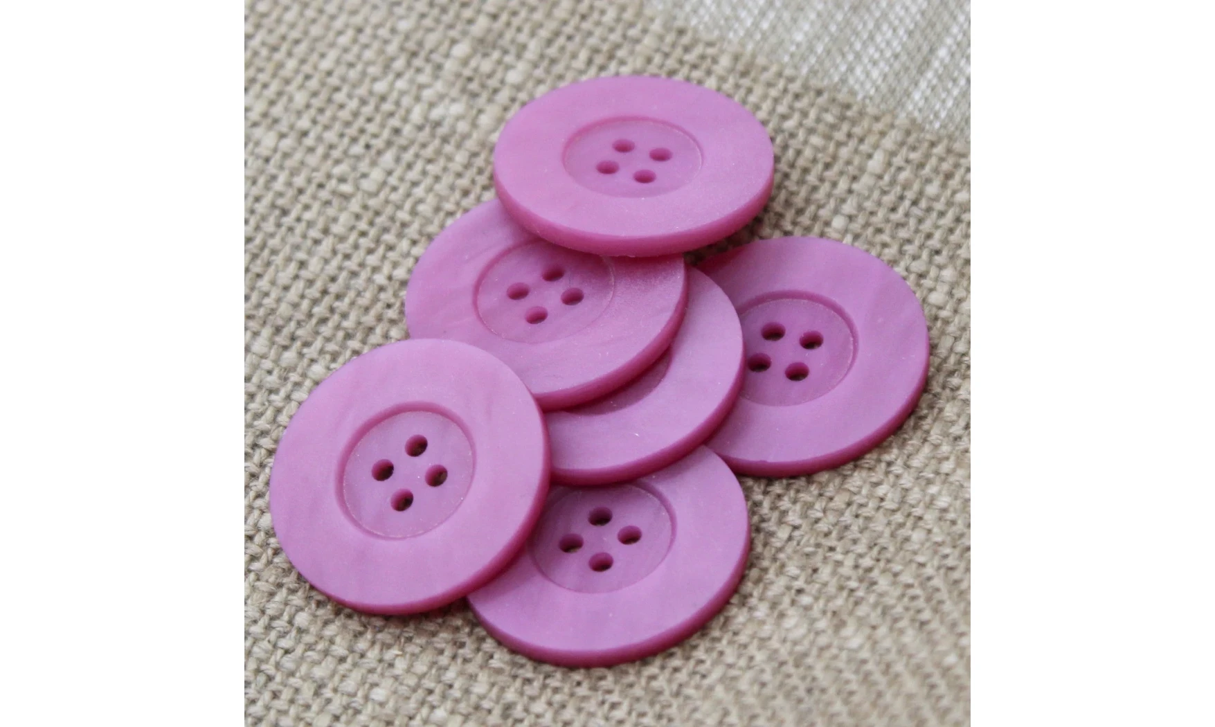 Vintage button 099V