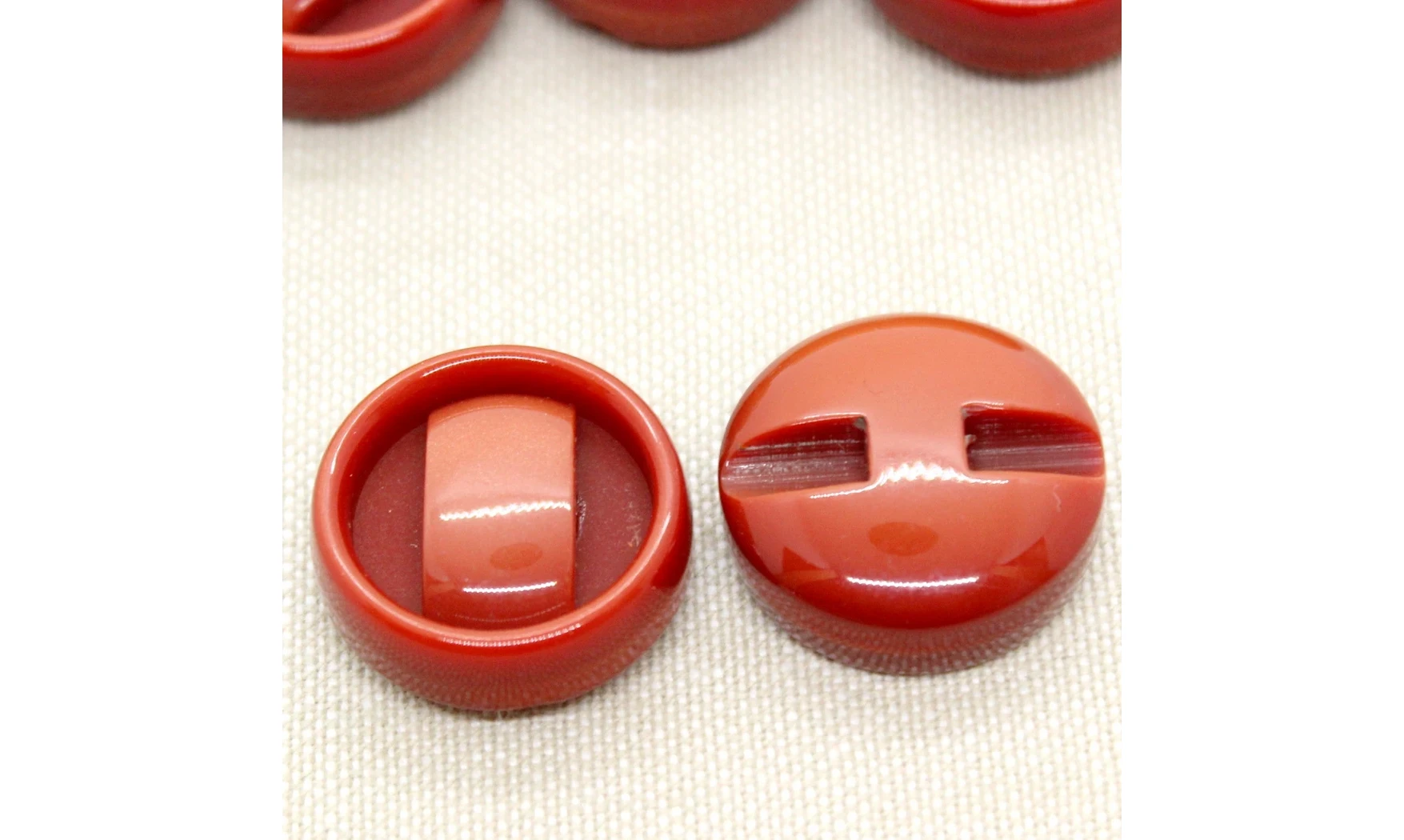 Boutons VINTAGE / 22,5MM / Rouge