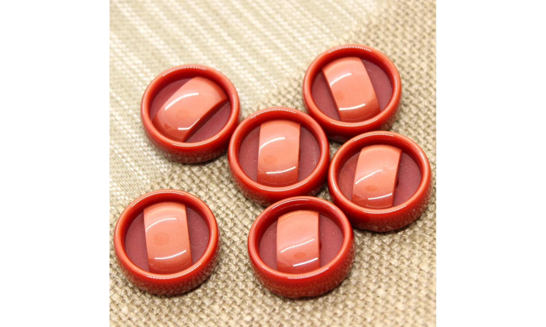 Boutons VINTAGE / 22,5MM / Rouge