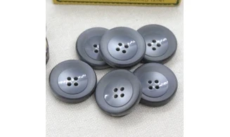 6 Boutons / 28MM / Gris