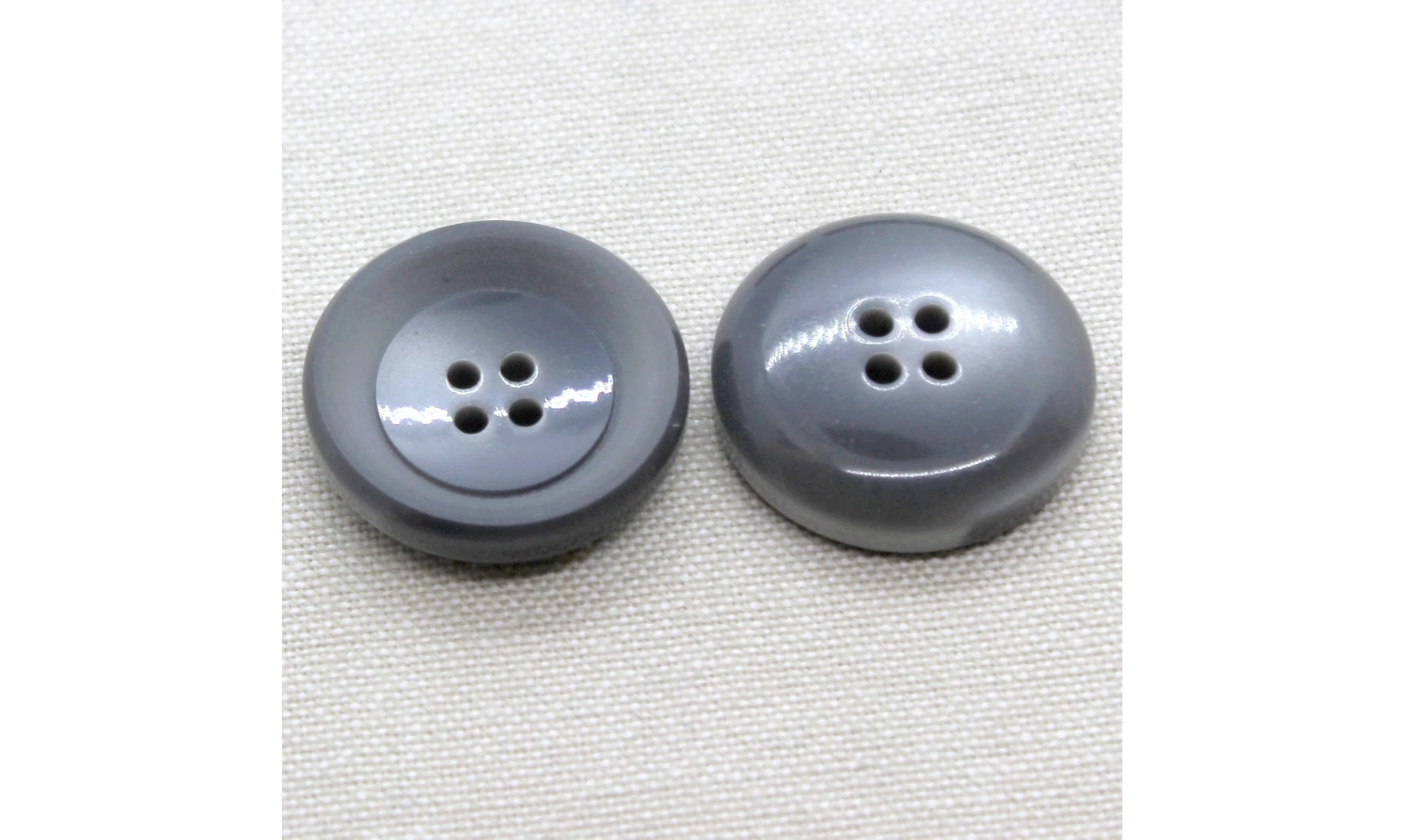 6 Boutons / 28MM / Gris