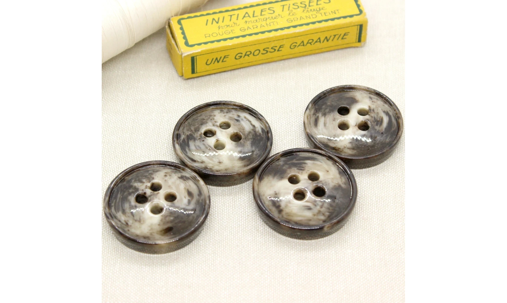 Boutons VINTAGE / 39MM / Brun