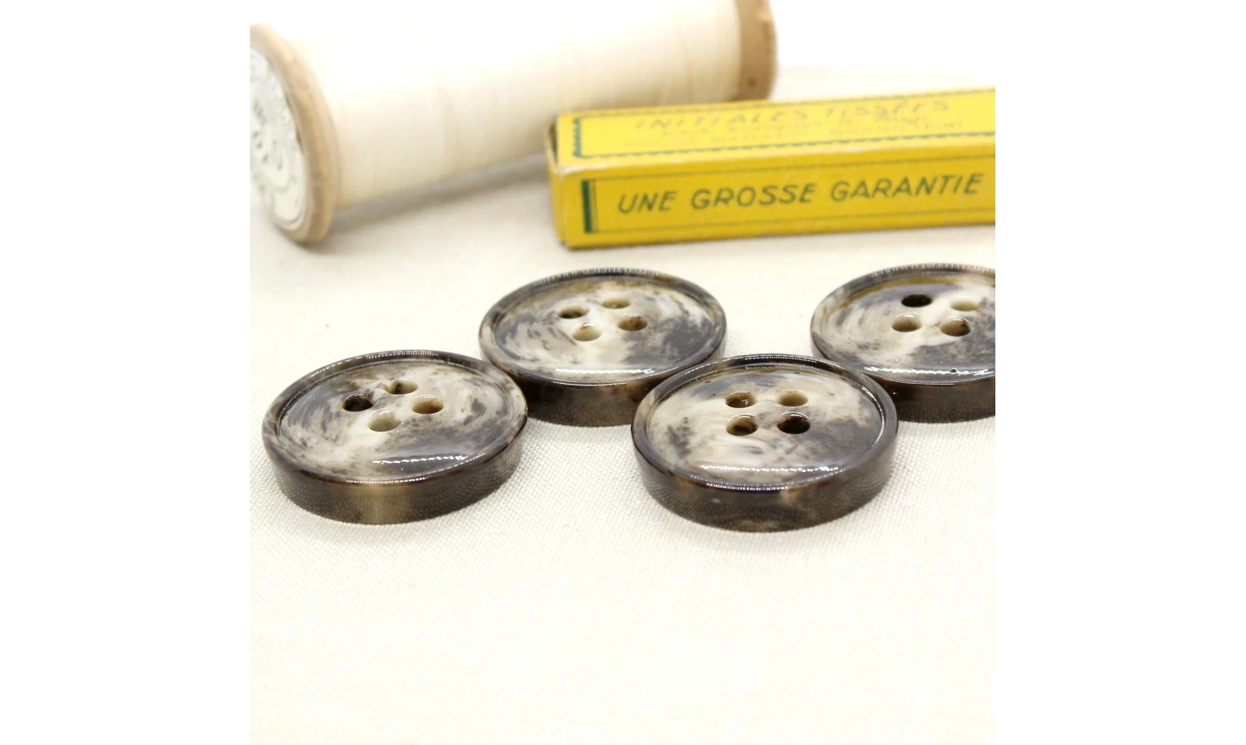 Boutons VINTAGE / 39MM / Brun