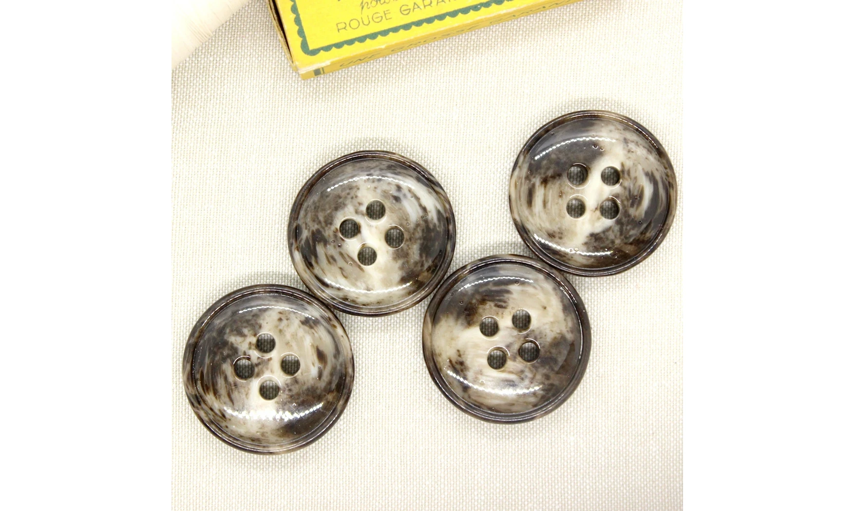 Boutons VINTAGE / 39MM / Brun