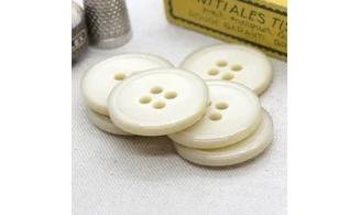 6 Boutons / 31MM / Beige