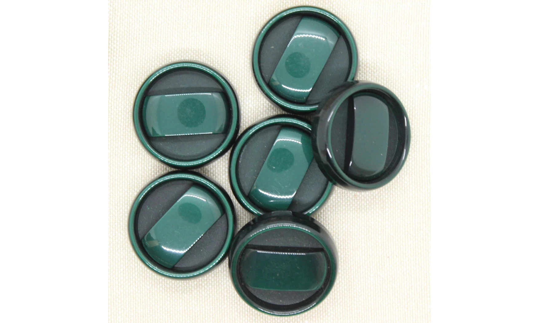 Boutons VINTAGE / 31,5MM / Vert