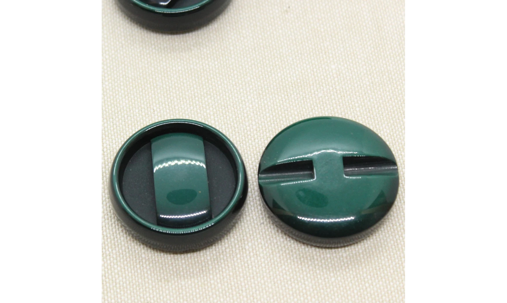 Boutons VINTAGE / 31,5MM / Vert