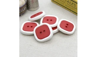 6 Boutons / 21MM / Carré Rouge sur blanc