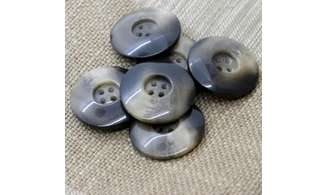 Vintage button 203V