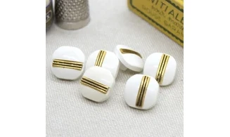 6 Boutons / 14MM / Carré blanc