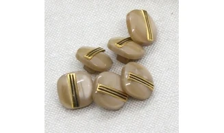 6 Boutons / 14MM / Carré brun