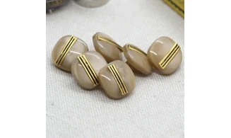 6 Boutons / 14MM / Carré brun