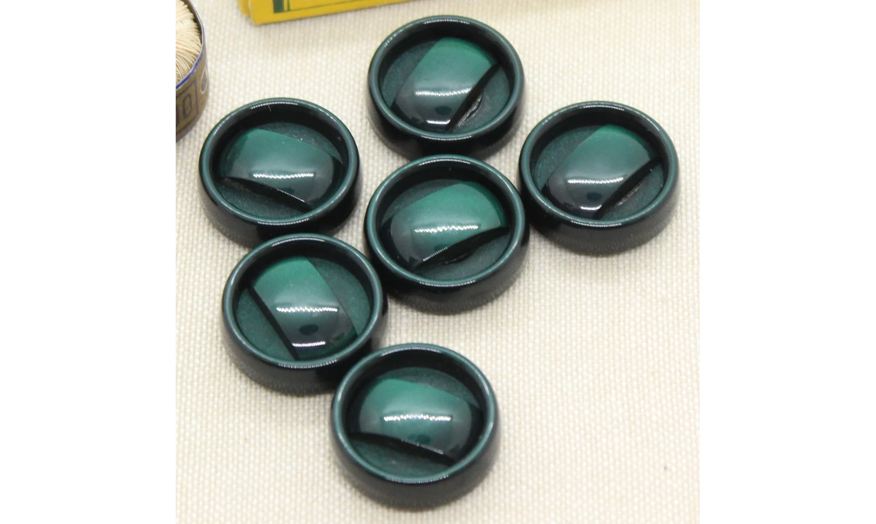 Boutons VINTAGE / 22,5MM / Vert