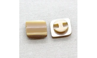 6 Boutons / 16MM / Brun