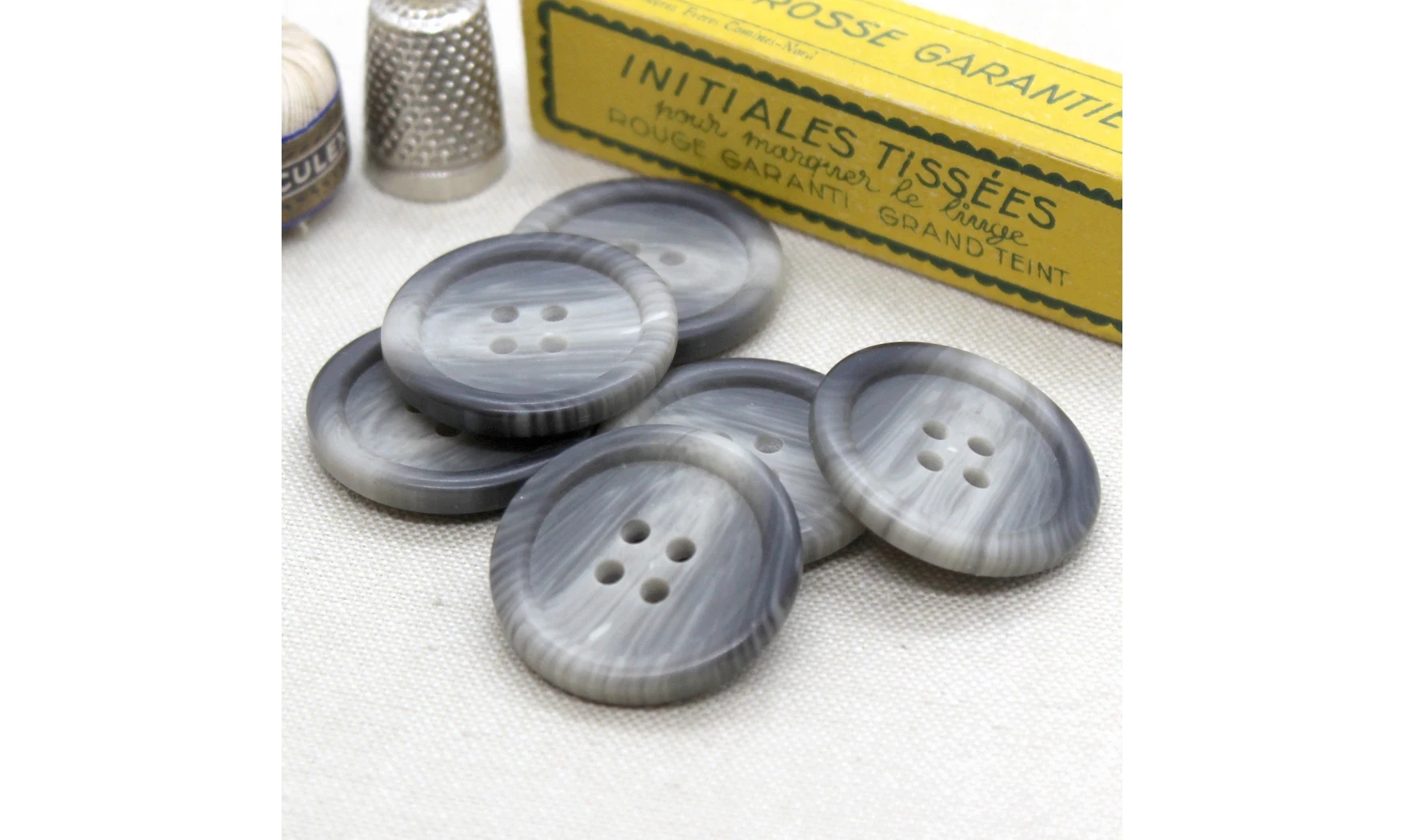 6 Boutons / 30MM / Gris