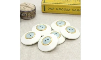 6 boutons / 25MM / Blanc et centre bleu