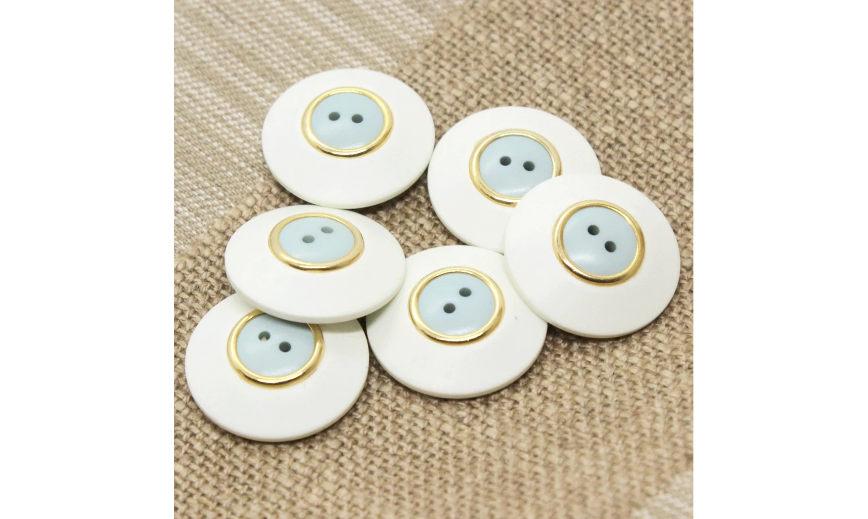 6 boutons / 25MM / Blanc et centre bleu