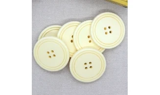 6 Boutons / 34MM / Jaune