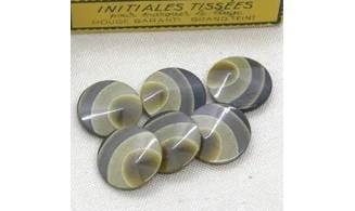 Vintage button 249V