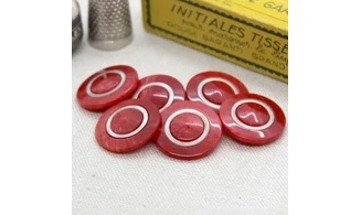 6 Boutons / 22MM / Rouge Couronne