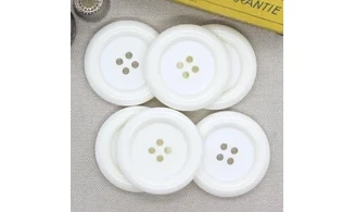6 Boutons / 38MM / Blanc
