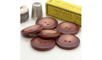 6 Boutons / 31MM / Marron