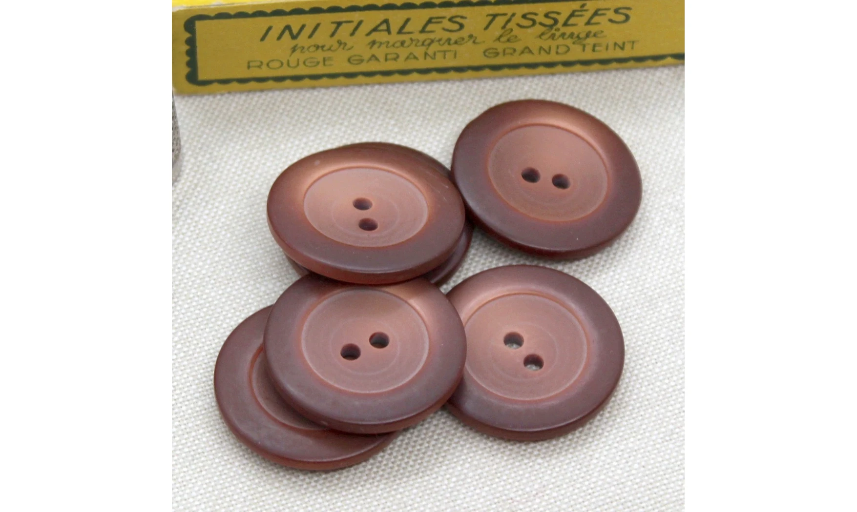 6 Boutons / 28MM / Marron