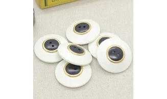 6 boutons / 25MM / Blanc et centre noir