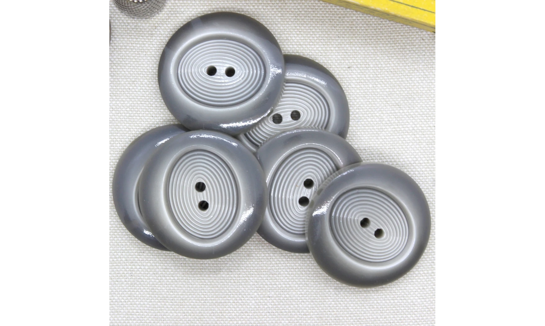 6 Boutons / 36MM / Gris