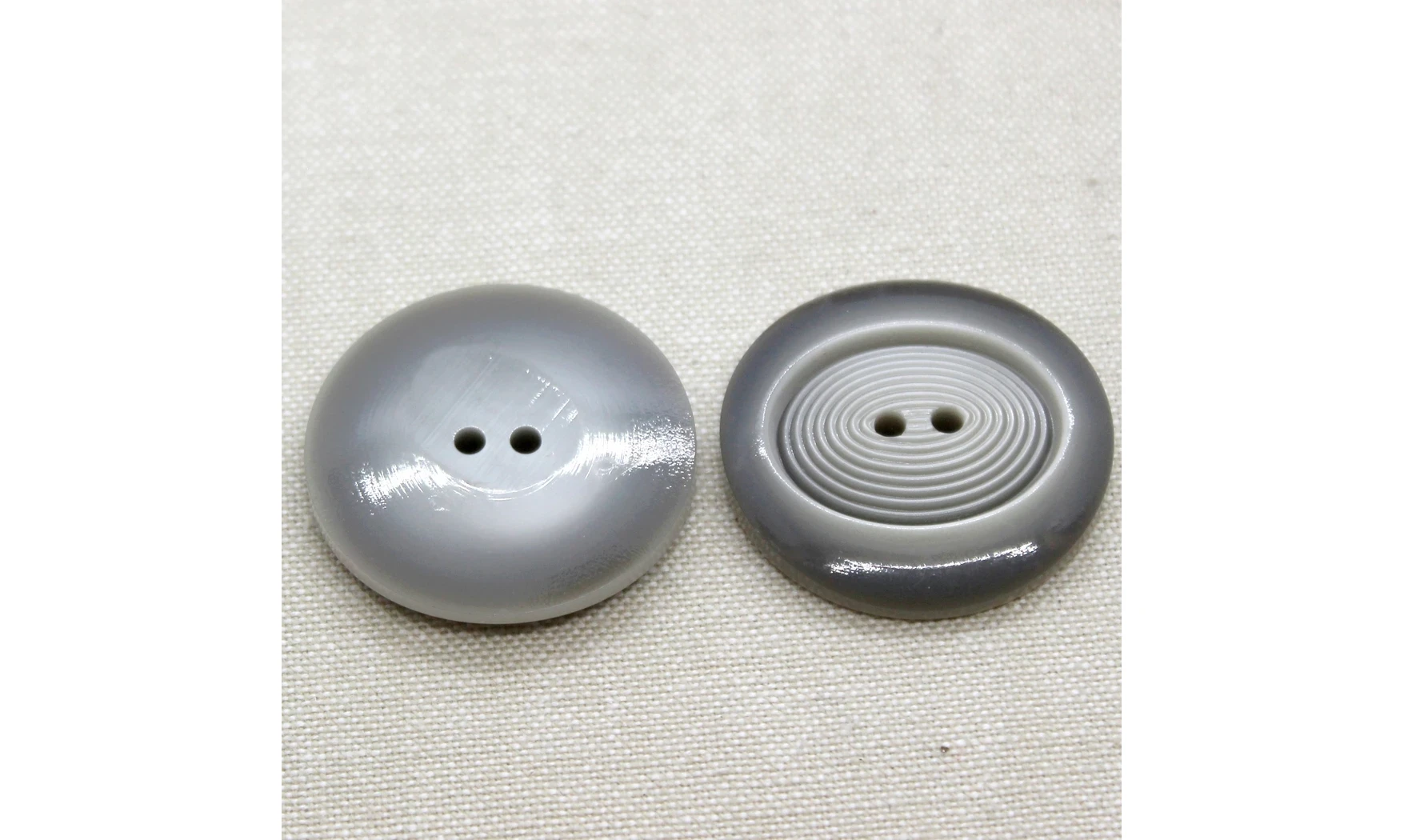 6 Boutons / 36MM / Gris