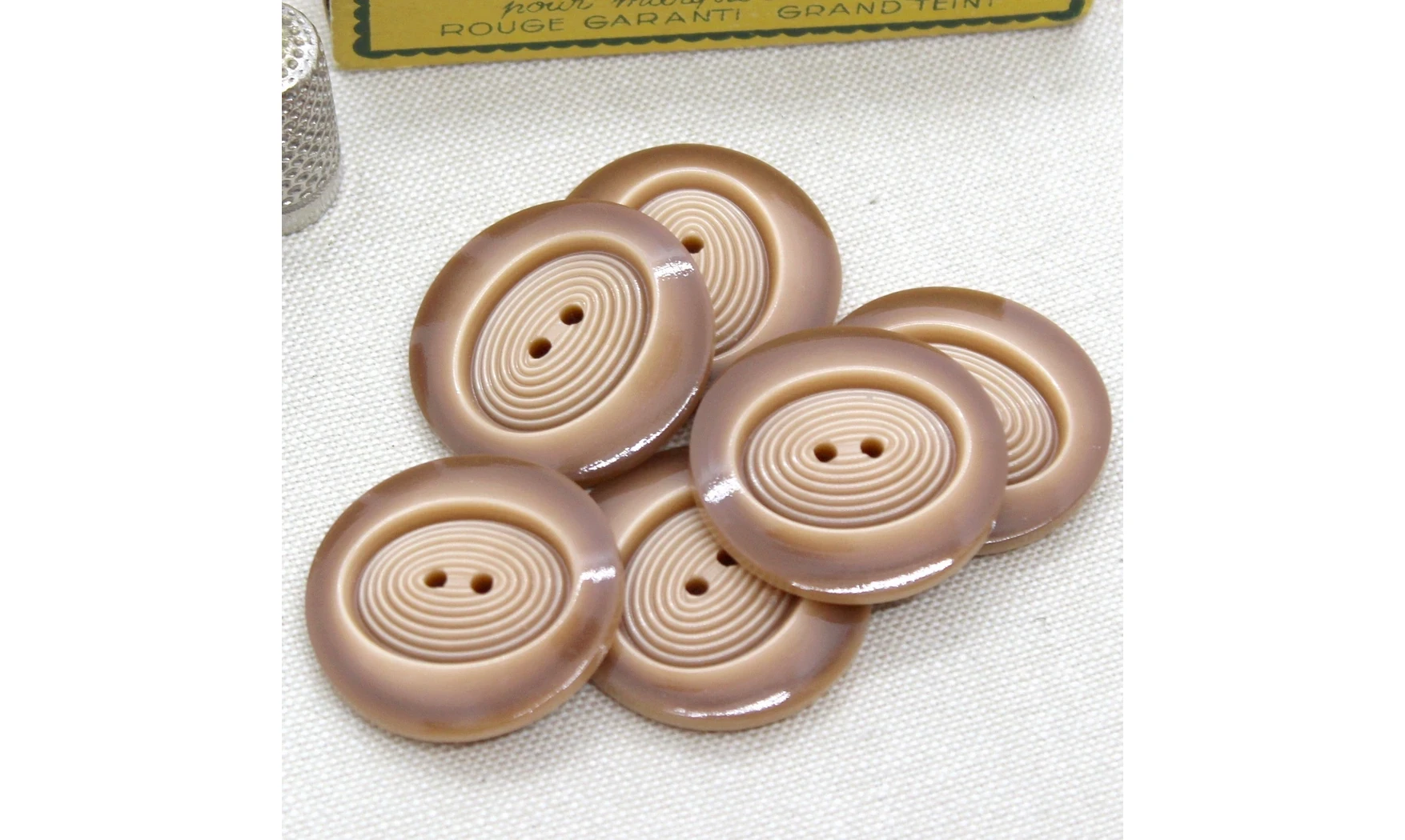 6 Boutons / 31MM / Marron