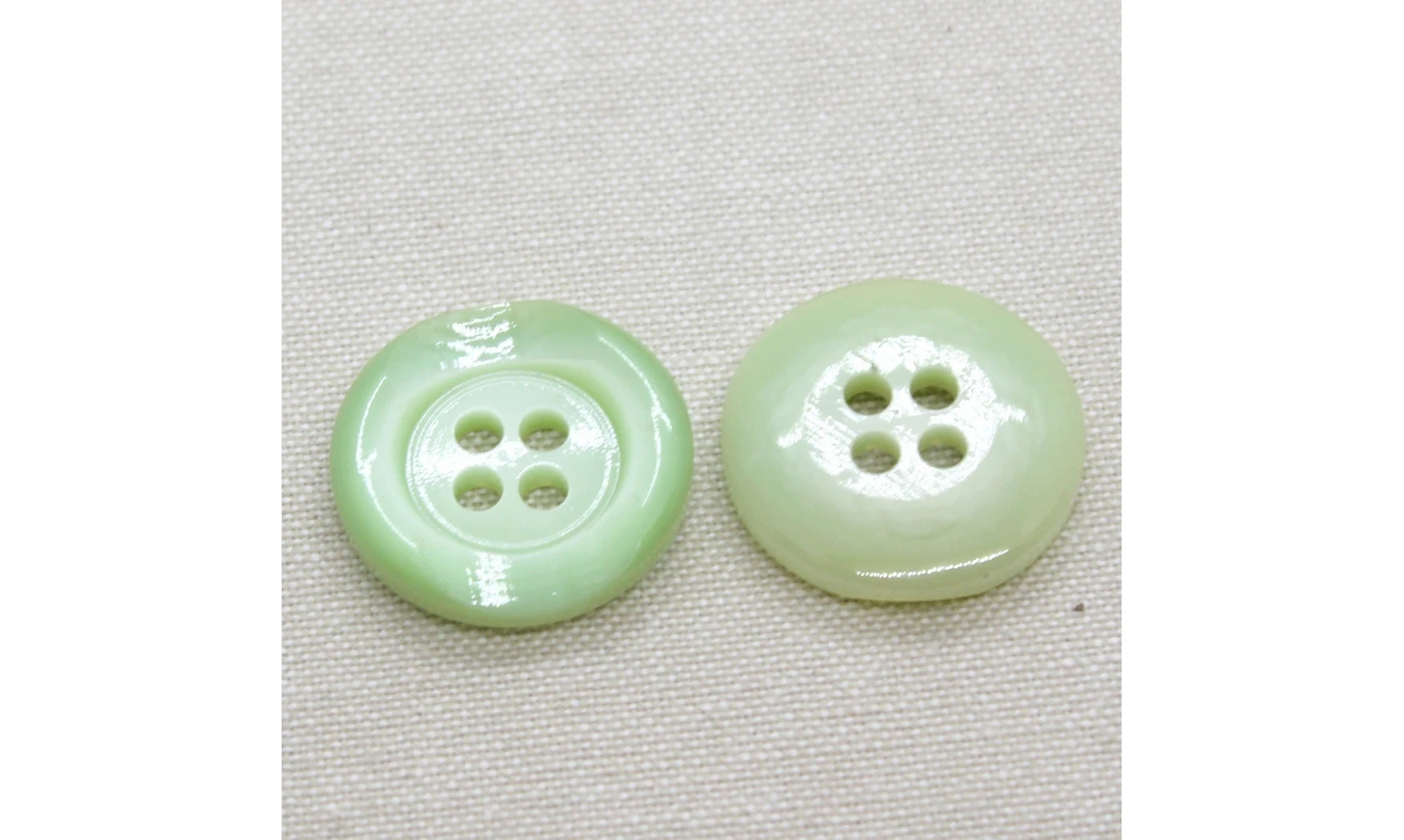 6 Boutons / 27MM / Vert