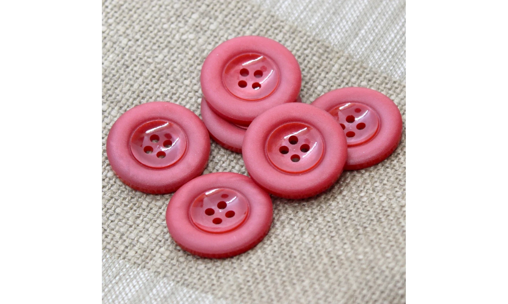 6 Boutons / 27MM / Rouge
