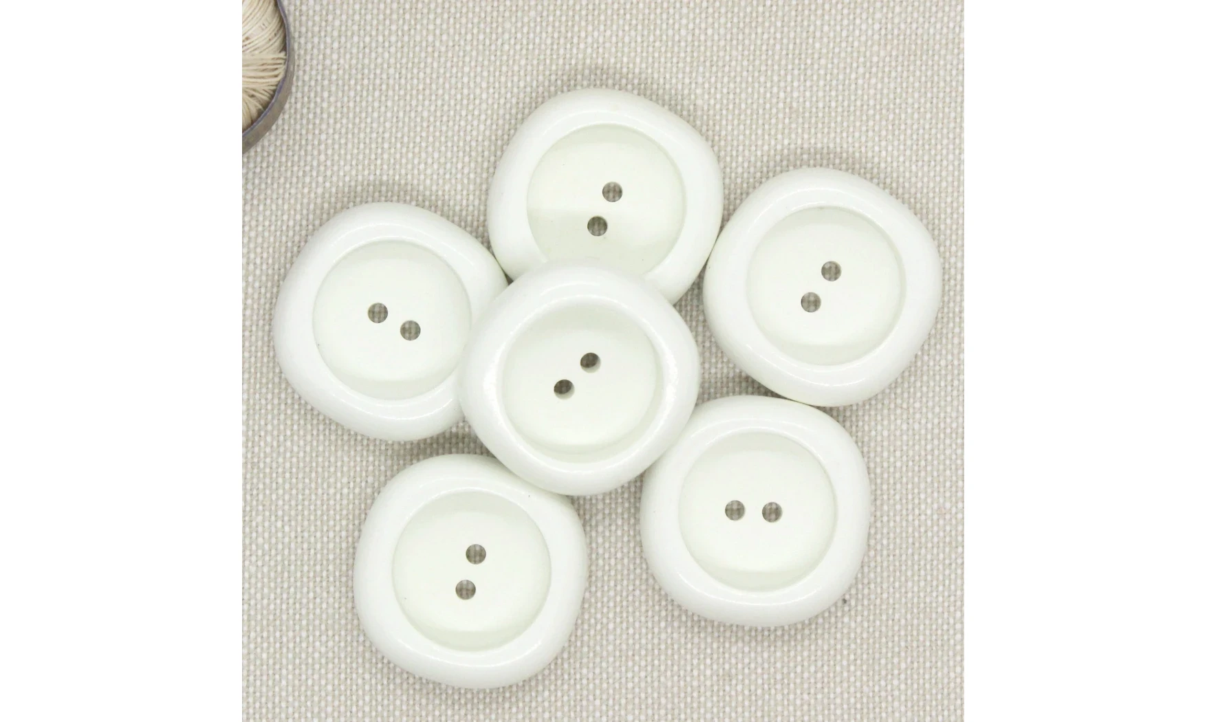 6 boutons / 26MM / Blanc