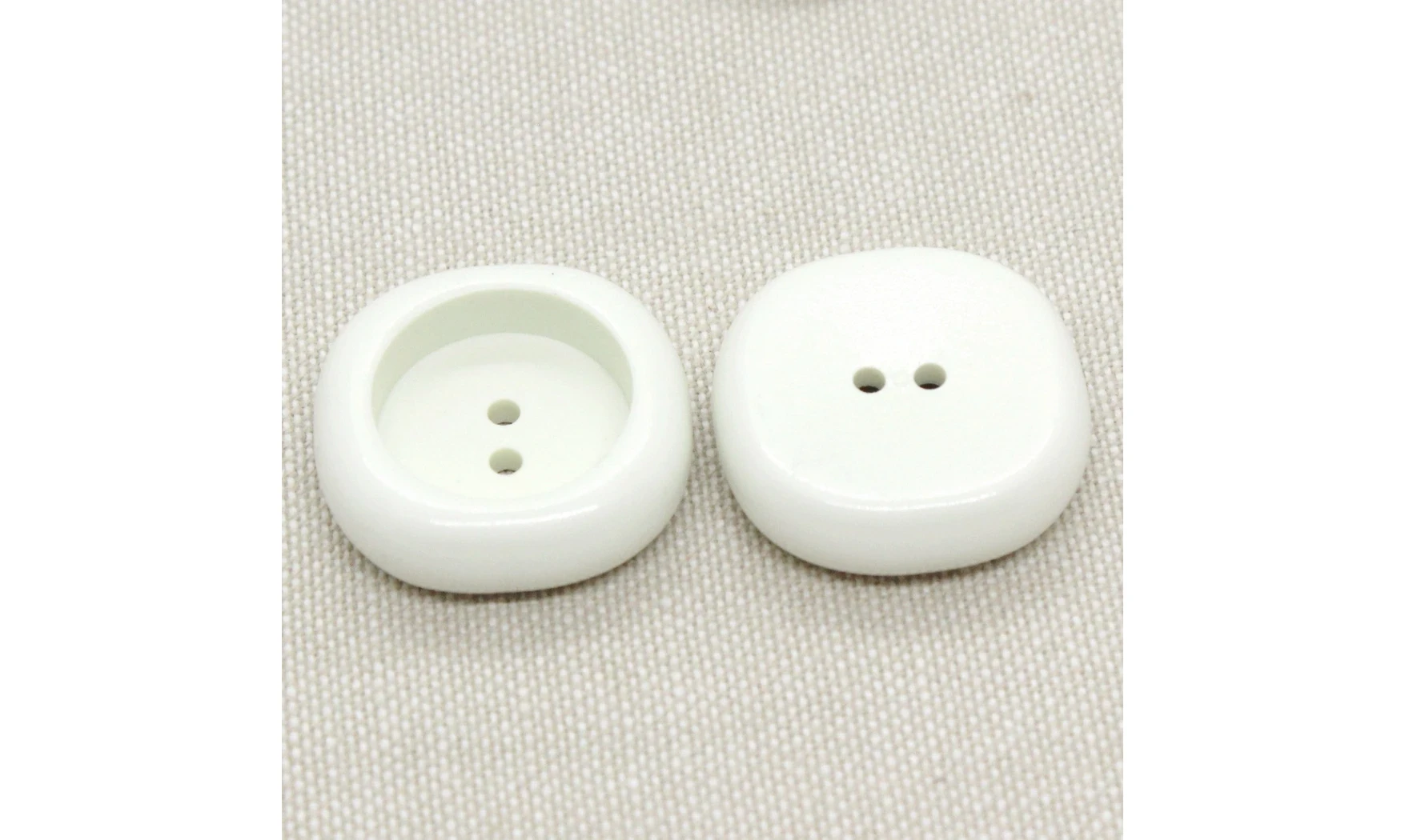 6 boutons / 26MM / Blanc