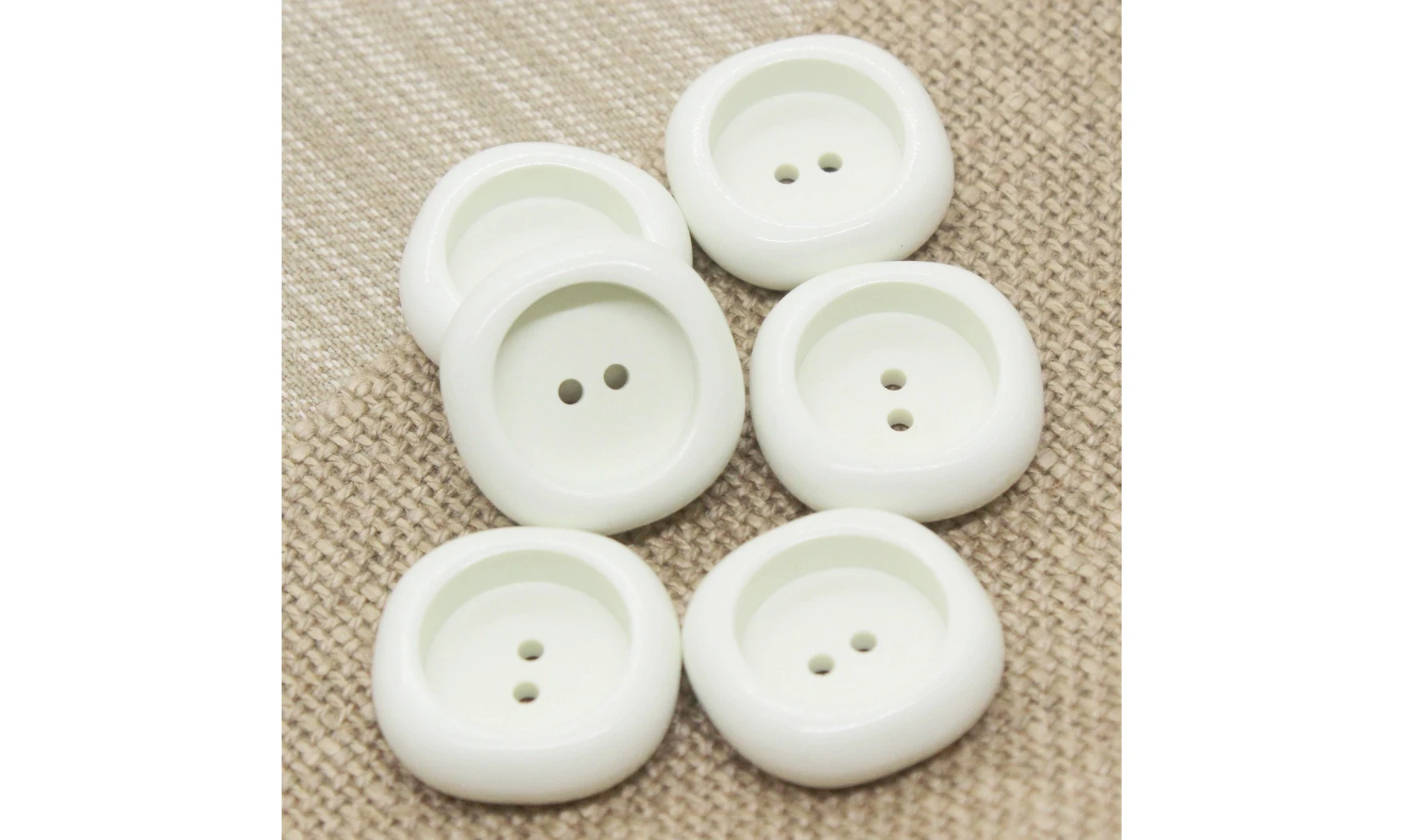 6 boutons / 26MM / Blanc