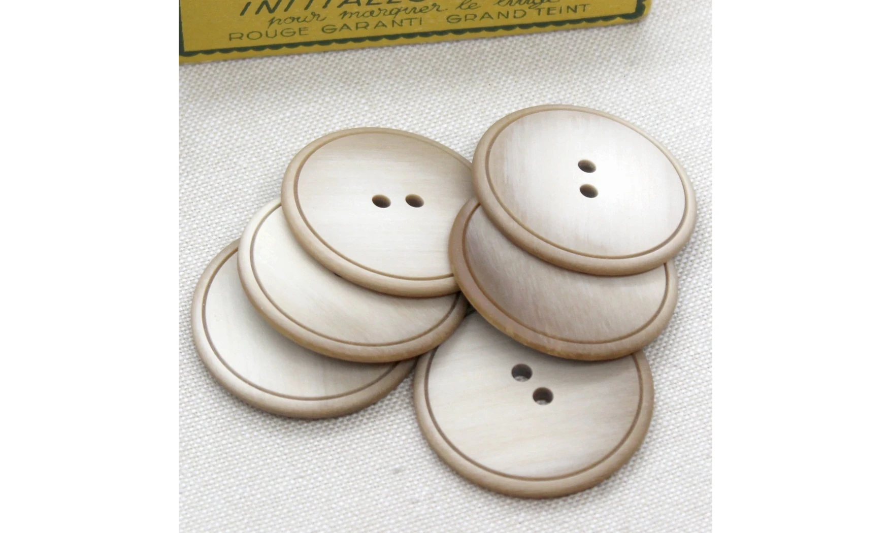 6 Boutons / 36MM / Brun
