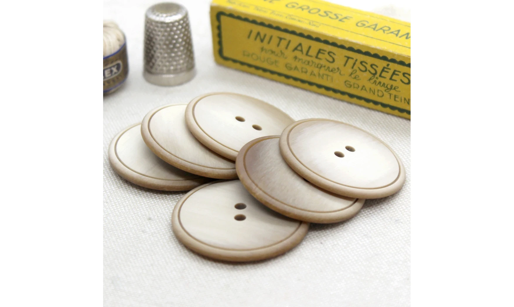 6 Boutons / 36MM / Brun