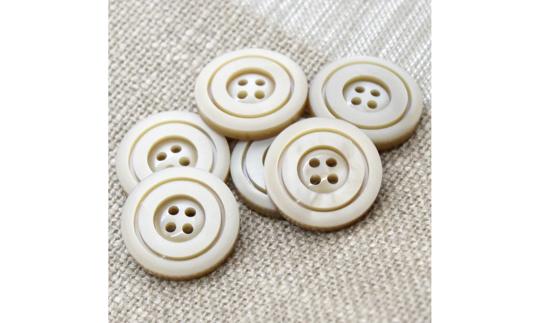 6 Boutons / 27MM / Brun
