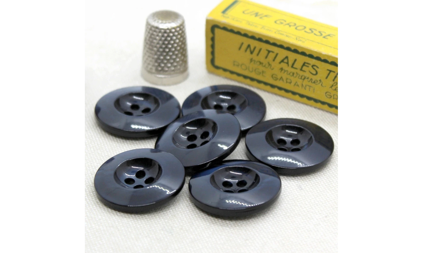 6 Boutons / 28MM / Bleu